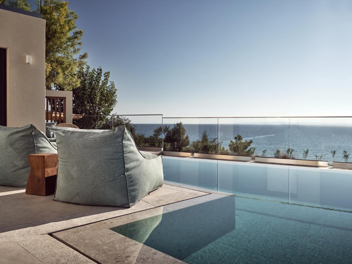 Uparati Villa - Hilltop Sea View Retreat 티실리비 외부 사진