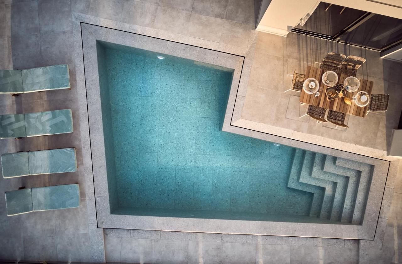 Uparati Villa - Hilltop Sea View Retreat 티실리비 외부 사진