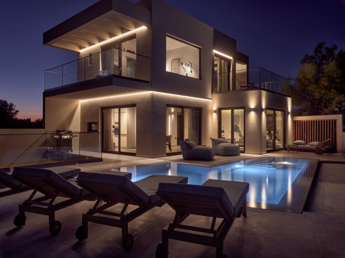 Uparati Villa - Hilltop Sea View Retreat 티실리비 외부 사진