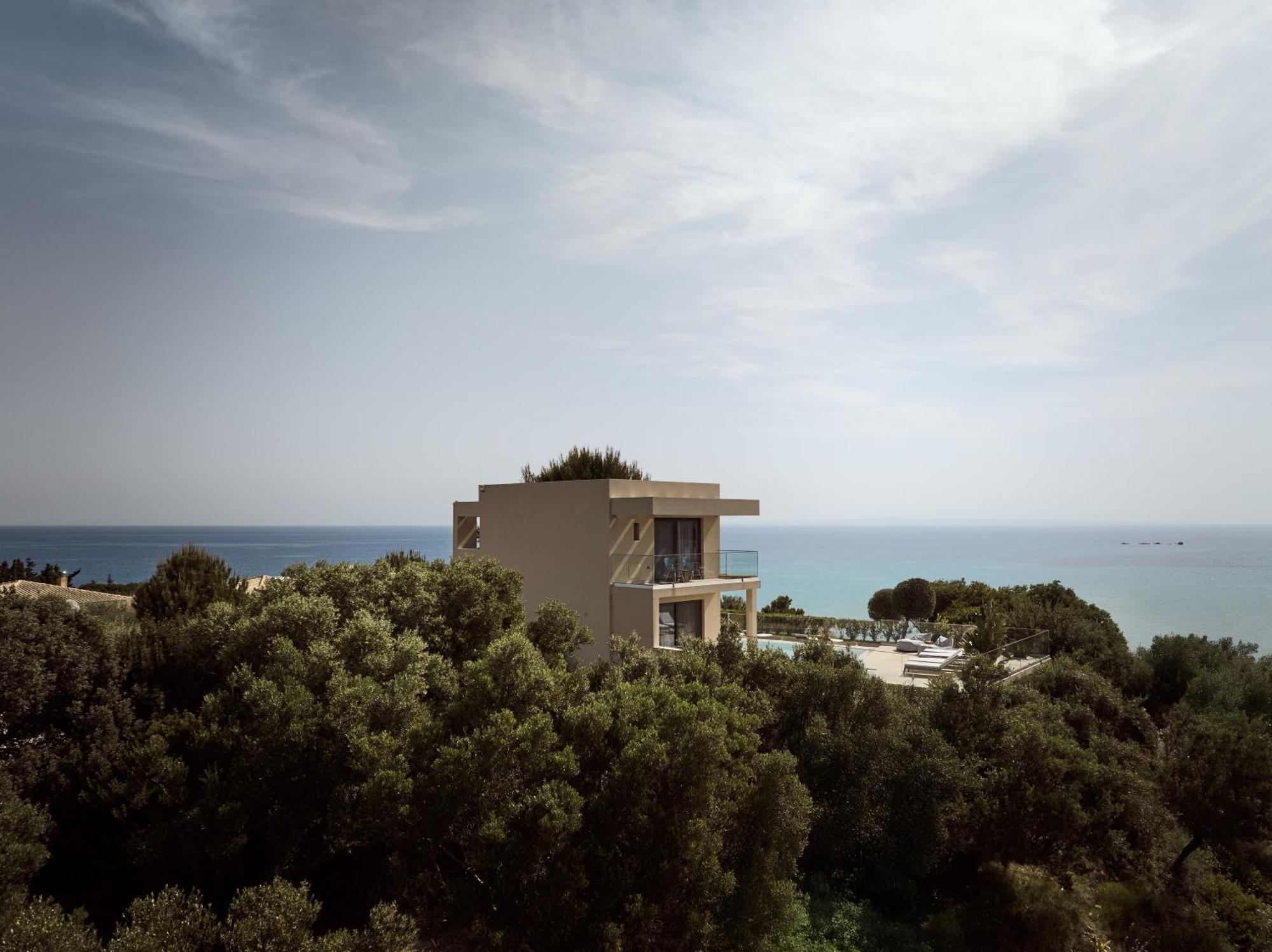 Uparati Villa - Hilltop Sea View Retreat 티실리비 외부 사진